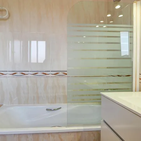 Ribes Duplex By Hello Homes Apartman *