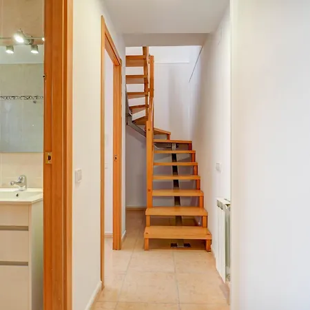 Apartman Ribes Duplex By Hello Homes *