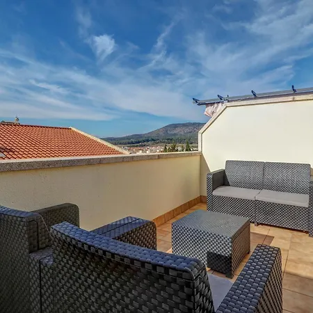 Ribes Duplex By Hello Homes Apartment