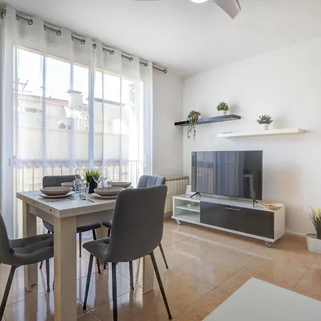 Apartman Ribes Duplex By Hello Homes *