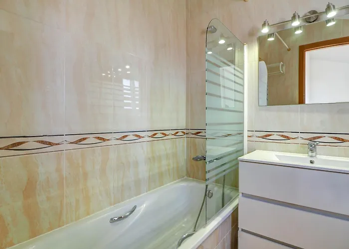 Апартаменты Ribes Duplex By Hello Homes