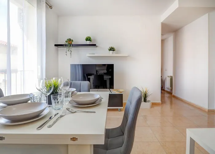 Апартаменты Ribes Duplex By Hello Homes